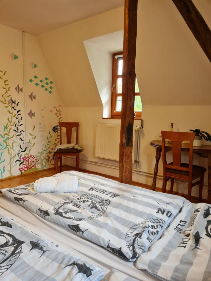 Tulipanvendeghaz Hotel Keszthely Eksteriør billede